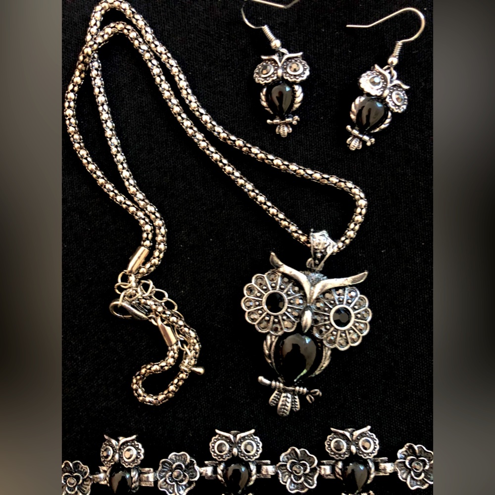 Matching jewelry set owl necklace bracelet earrings - Picture 4 of 11